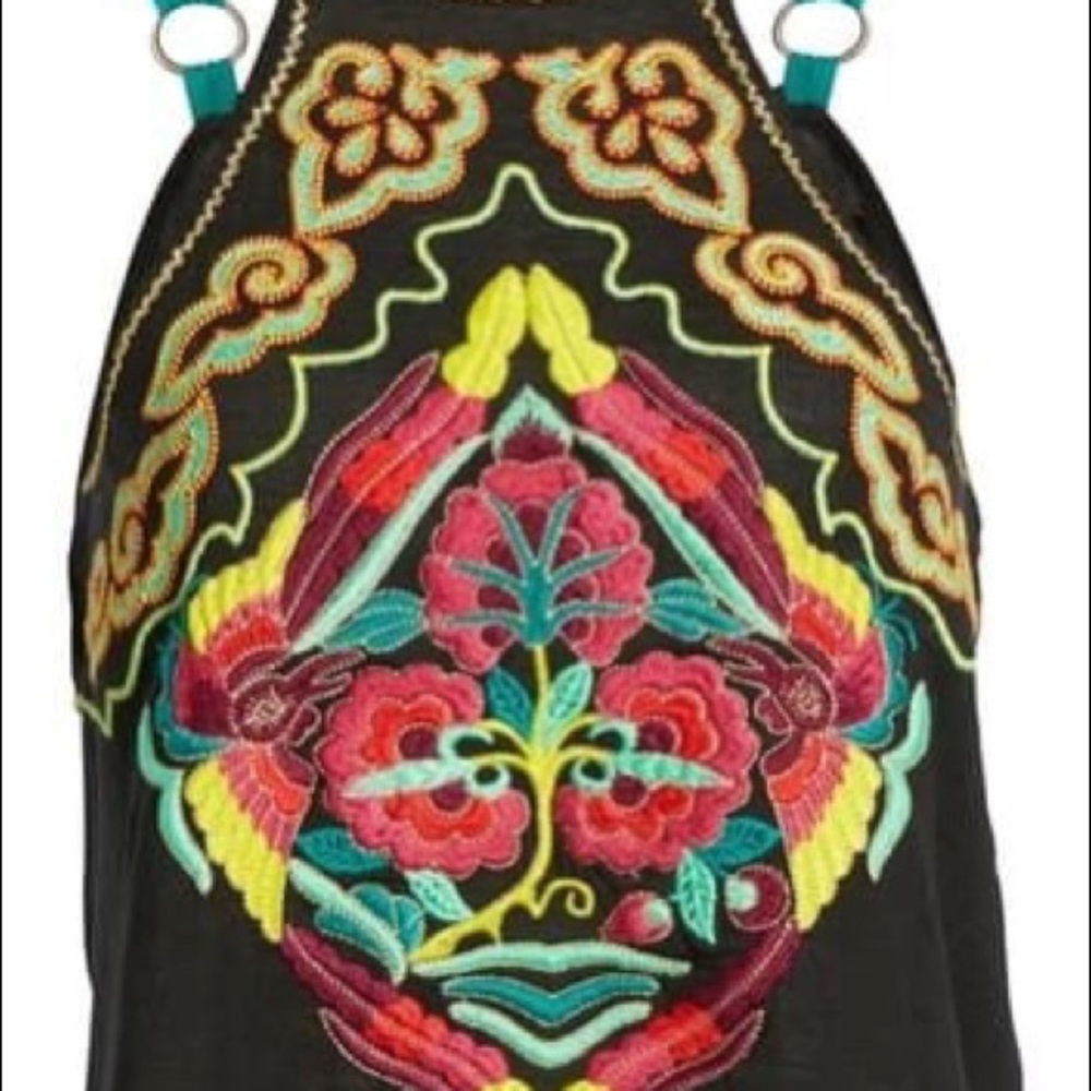 Fun free people embroidered casual tank top.